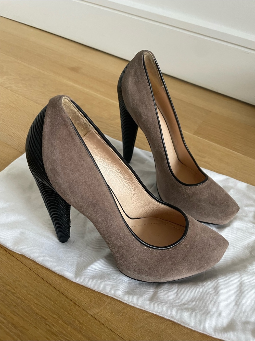 Aperlai Taupe Suede Pumps with Black Stacked Heels